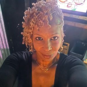 Meet your Posher, Erika